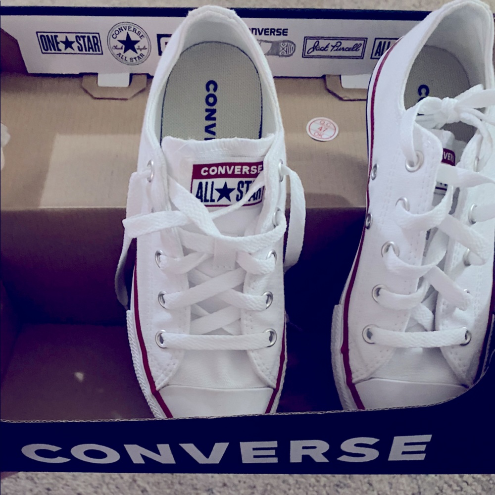 1Y boys Converse (NEW)